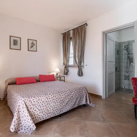 Giusti Alloggio per agriturismo *